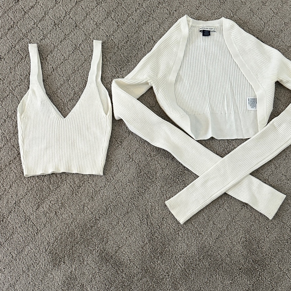 American Eagle Outfitters Ivory Ribbed Knit Cropped
Tank and matching shrug.